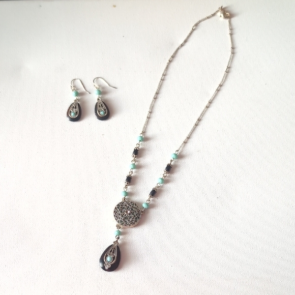 unknown Jewelry - Elegant Silver and Turquoise Jewelry Set